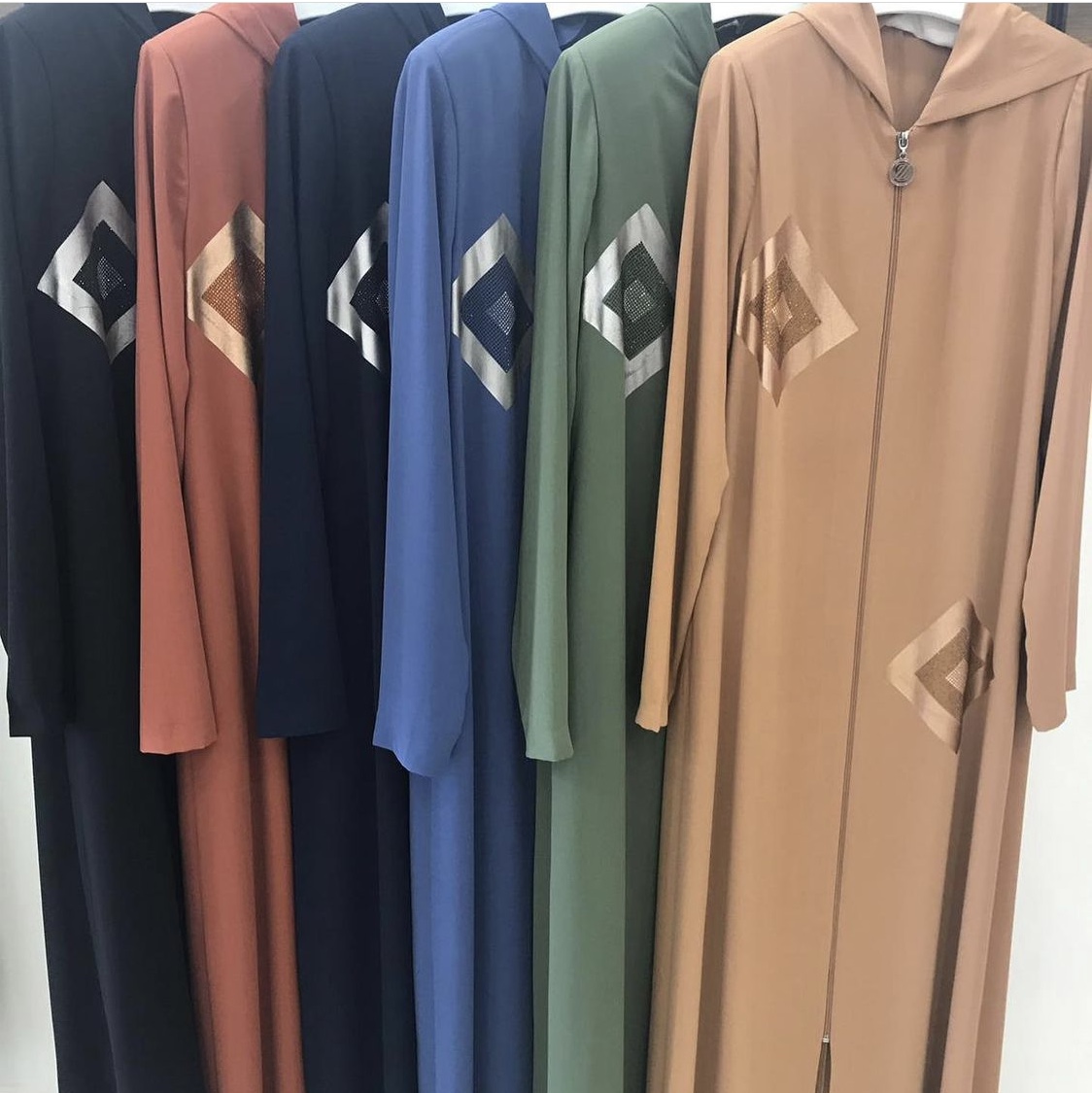 Abaya Diamond Print - Image 2