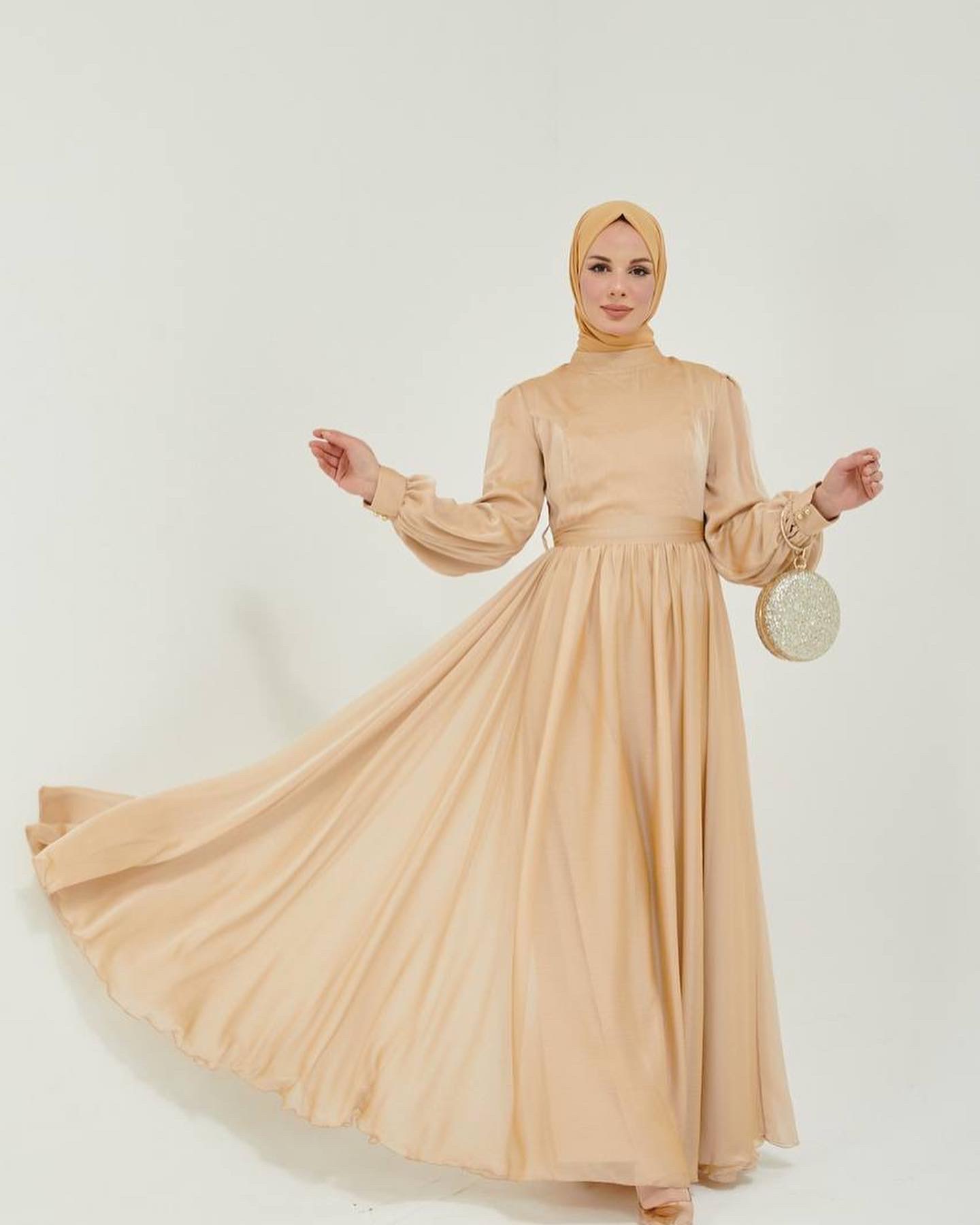 Balloon-Sleeve Chiffon - Image 4